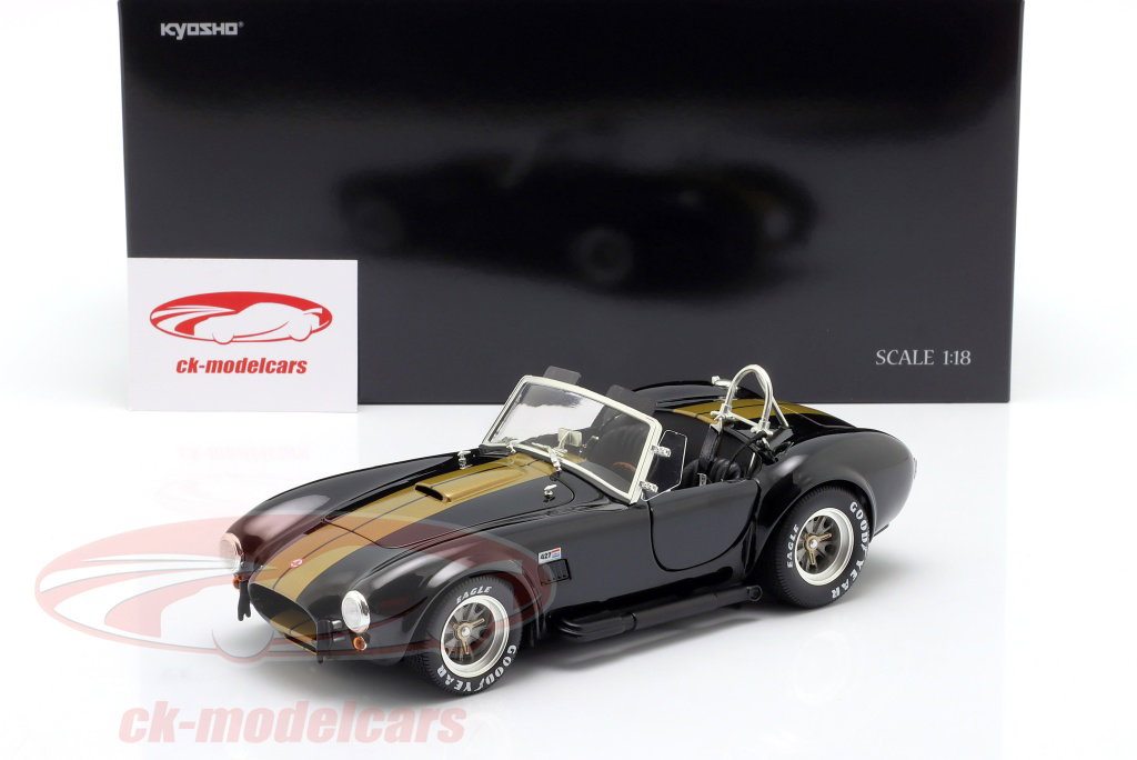 Kyosho 1:18 Shelby Cobra 427 S/C Spider 建設年 1962 黒 / 金