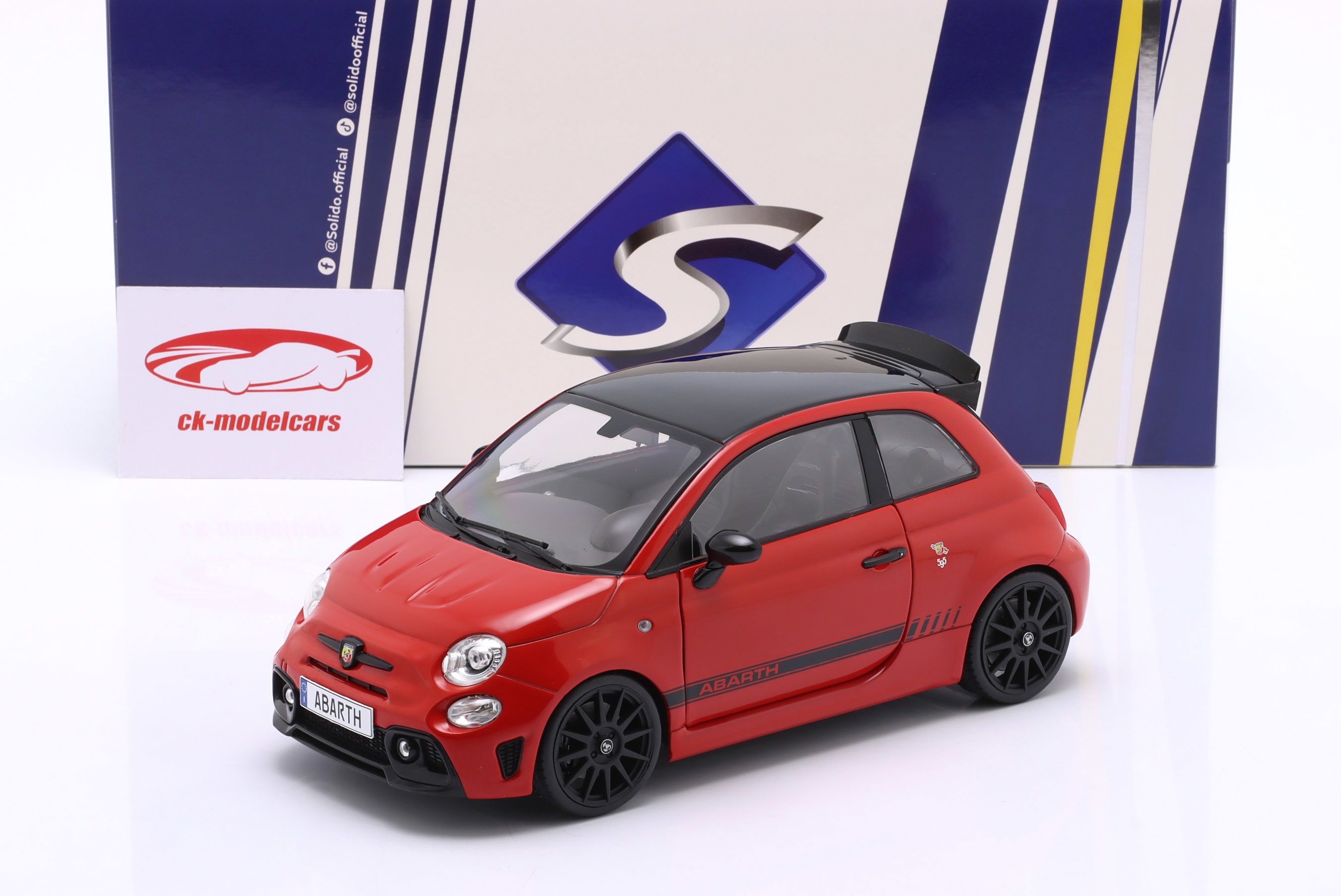 1/18 フィアットカスタム Solido 1:18 Fiat F595 Abarth 建設年 2023 赤 S1811304 モデル 車