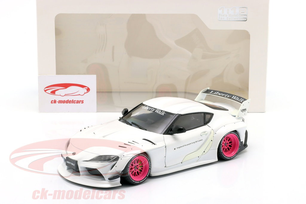 Solido 1:18 Toyota GR Supra LWB 建設年 2025 白 / ピンク S1815502