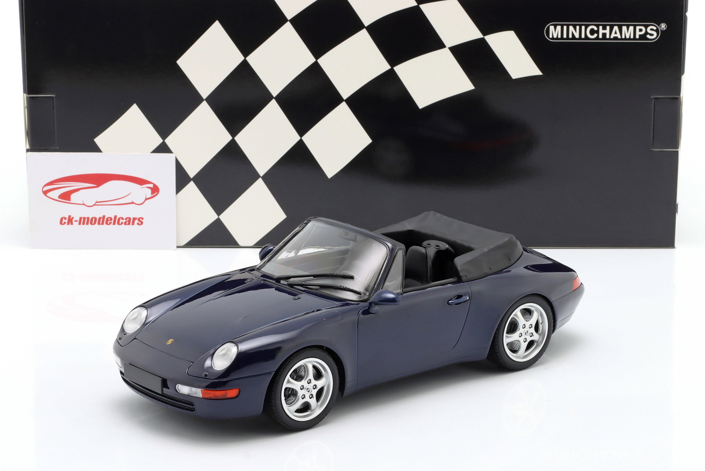 Minichamps 1:18 Porsche 911 (993) 敞篷车建造年份1994 鸢尾蓝金属
