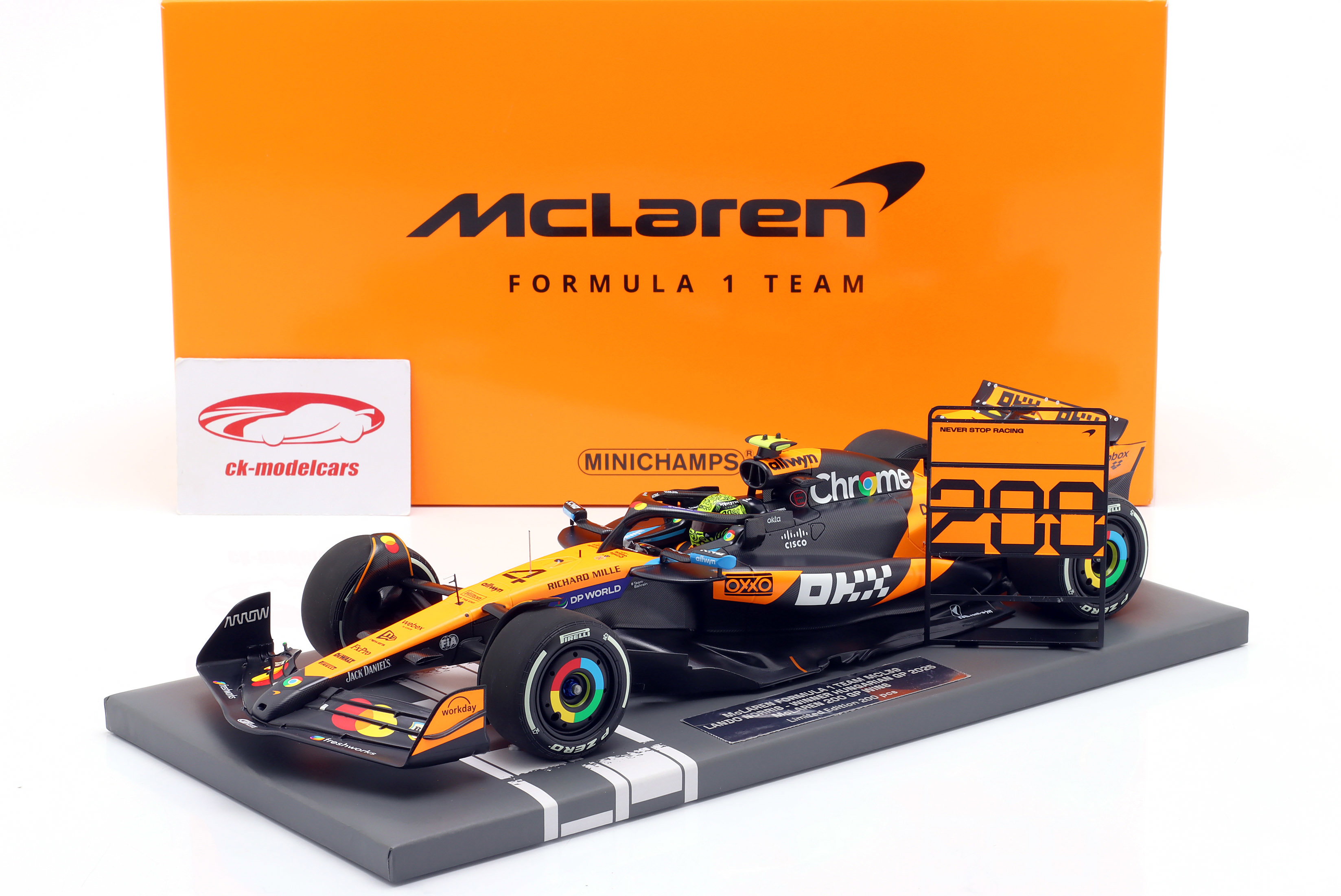 Minichamps 1:18 Lando Norris McLaren MCL39 #4 Winner Hungary GP