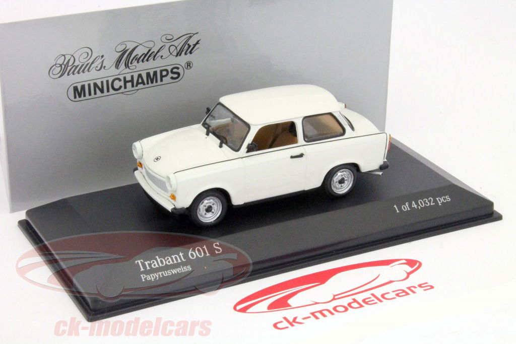 トラバント　ミニチャンプス　Trabant 601S 1/43 レア トラバント ミニチャンプス Trabant 601S 1/43 レア - メルカリ