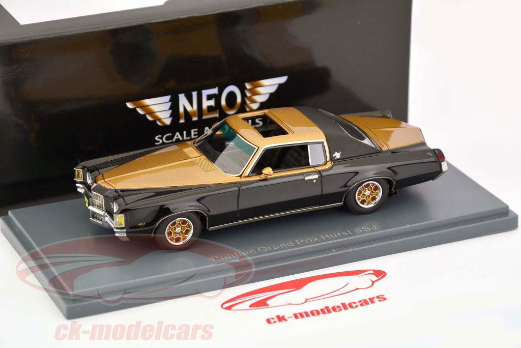 Neo 1:43 Pontiac Grand Prix Hurst SSJ black / gold NEO44117