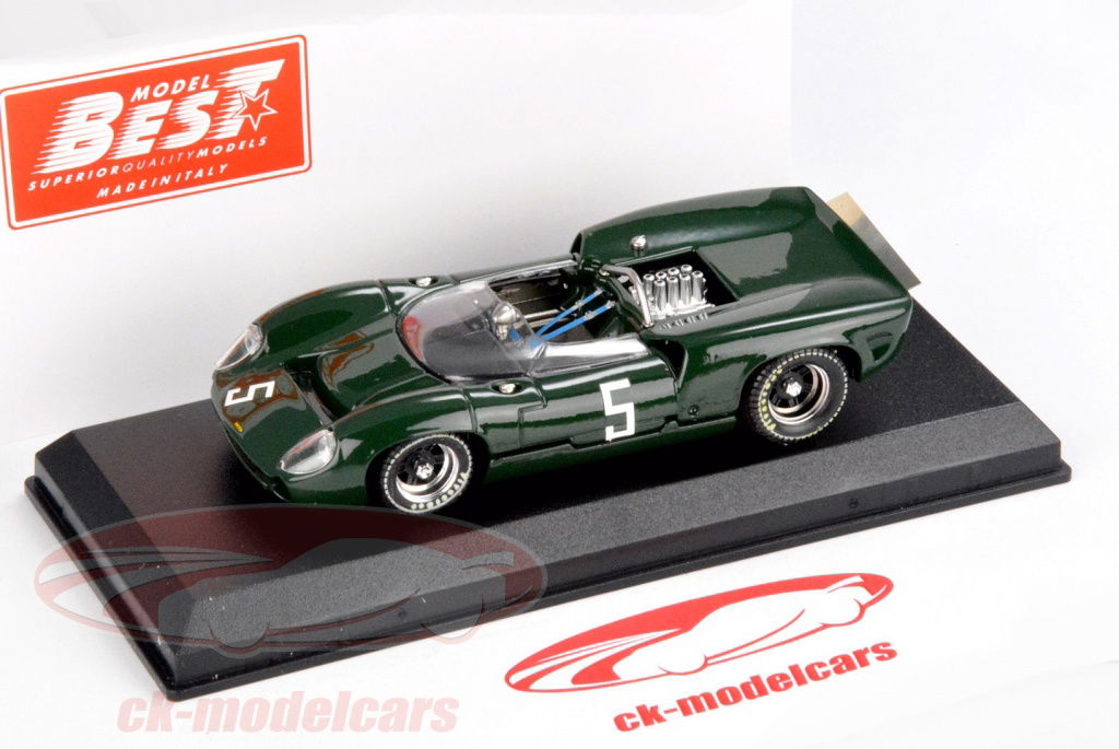 FLY LOLA T70 1：43 ミニカー　1945 FLY Car Model 1/43スケール LOLA T70 スパイダー laguna Seca