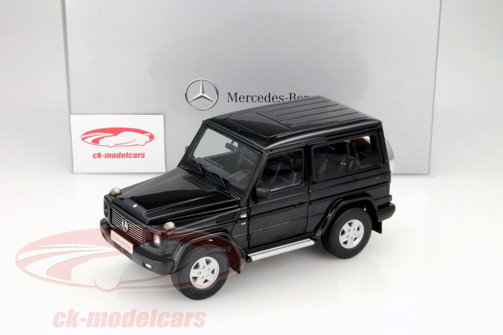 AUTOart 1:18 Mercedes-Benz G-Klasse G500 black B66040619