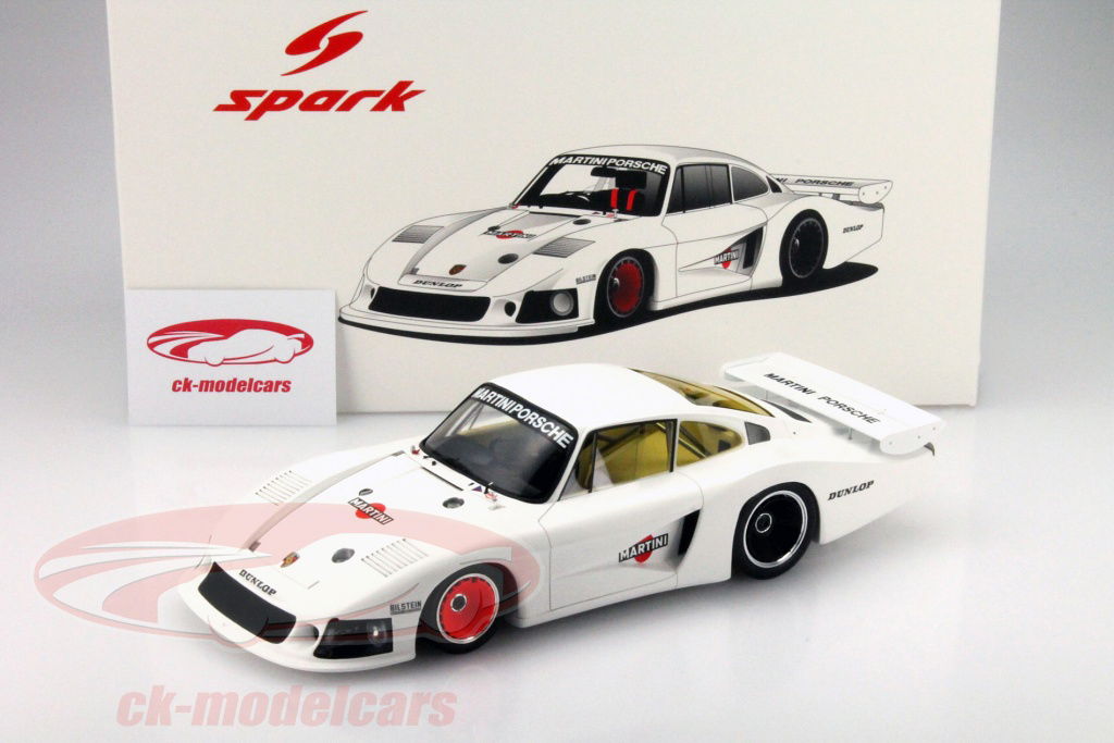 特価 Spark (1/18) ポルシェ 935/78 Moby Dick 1/18 Porsche 935/78 Martini Moby Dick Turbo by Spark review