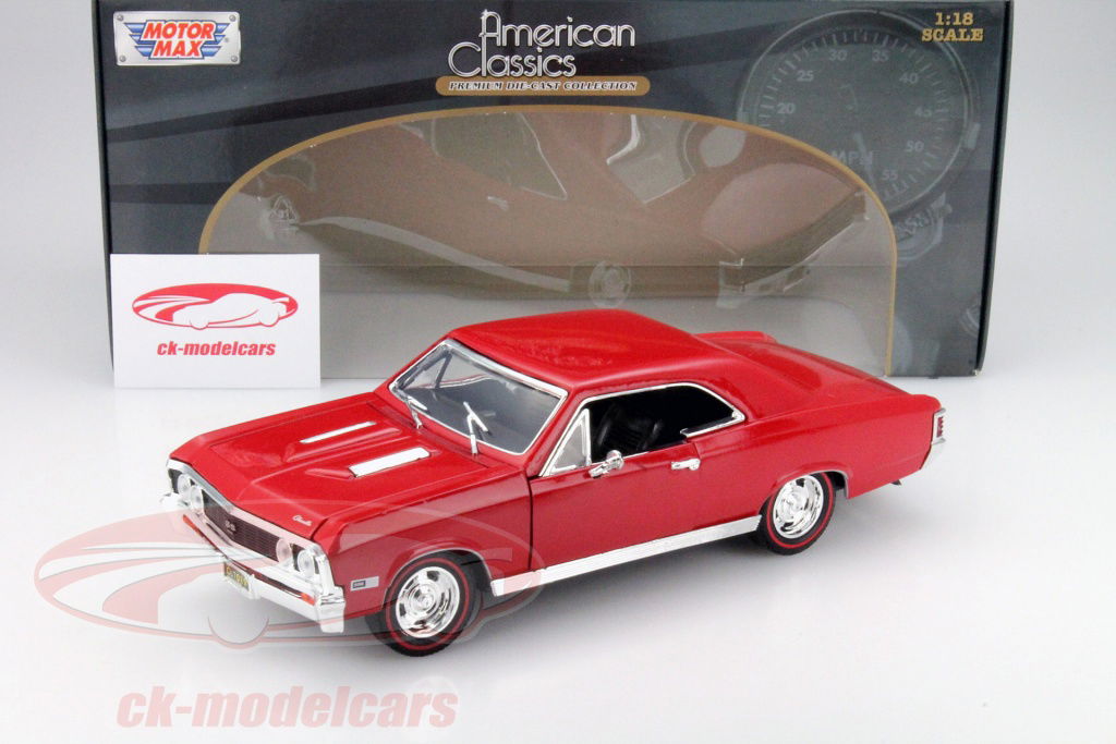 MotorMax 1:18 シボレーシェベルSS 1967赤 に建てられた396
