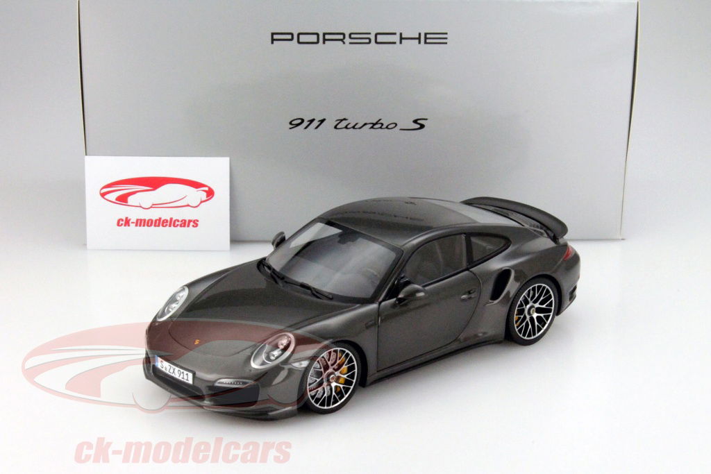 MINICHAMPS Porsche 911 Turbo S 限定200個 MINICHAMPS Porsche 911 Turbo S 限定200個 - メルカリ